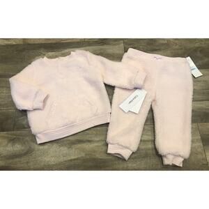 NEW Calvin Klein Baby Girls 6-9M 2 Piece Fuzzy Baby PINK Sweater/Pants Set
